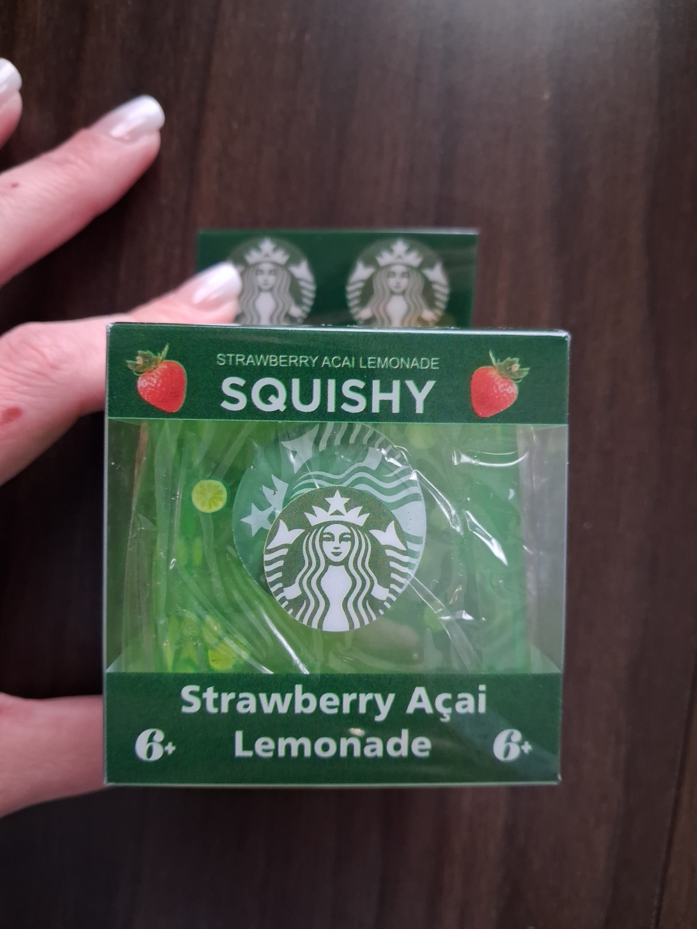 Starbucks Green Strawberry Açaí Lemonade Needoh